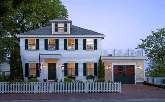 Colonial Style House Exuding