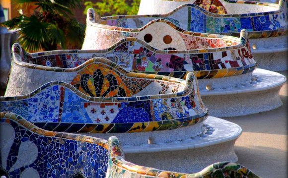 Antoni Gaudi architecture style