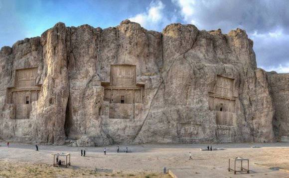 Persian architecture History