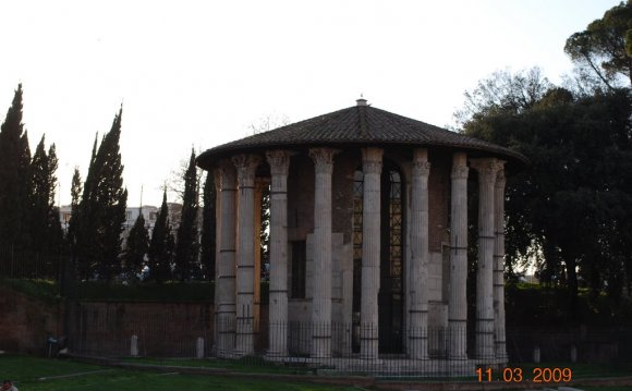 Oldest building in Rome