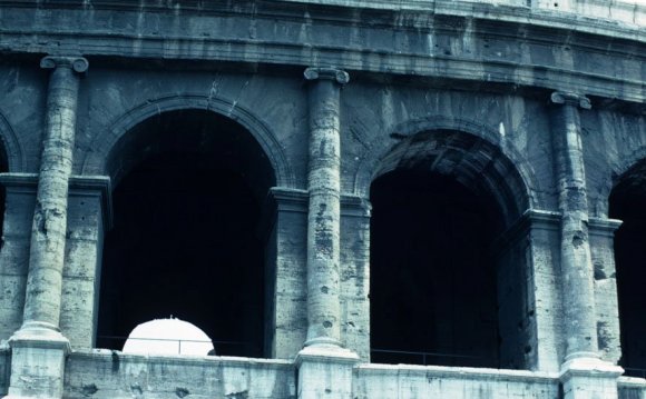 Colosseum Columns