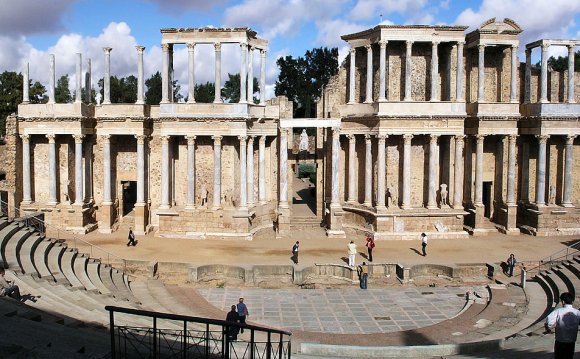 Roman theatre (structure)